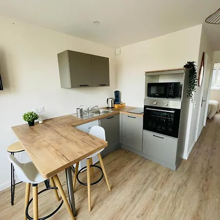 Apartment Verrieres 1