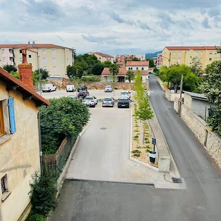 Verrieres 1 Apartamento